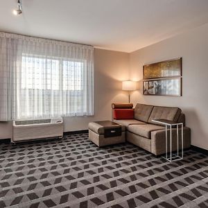 One-Bedroom King Suite